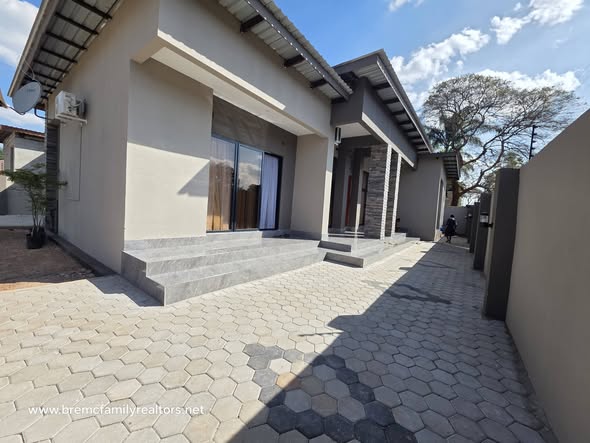 4 Bedroomed standalone house in Meanwood Ibexhill for sale at K3.9 Million Bremc family, realtors photo 5