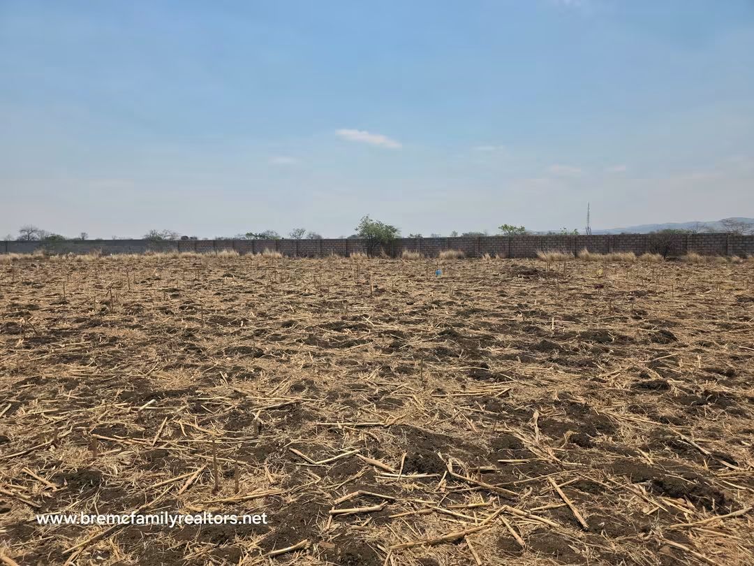 5 acres land for sale in Kafue turnpark area photo 3