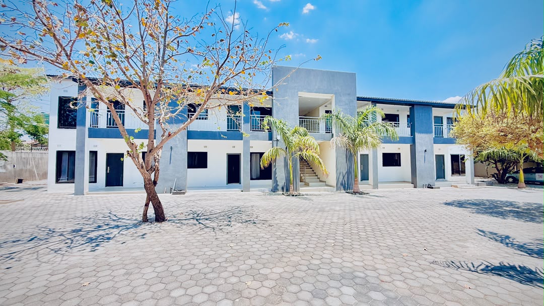 Complex of 12 flats for sale in silverest photo 4